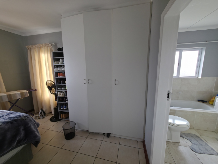 1 Bedroom Property for Sale in Beacon Bay North Eastern Cape